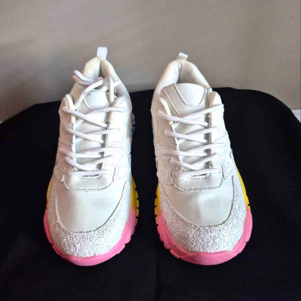Shoes - Picture 2 of 3